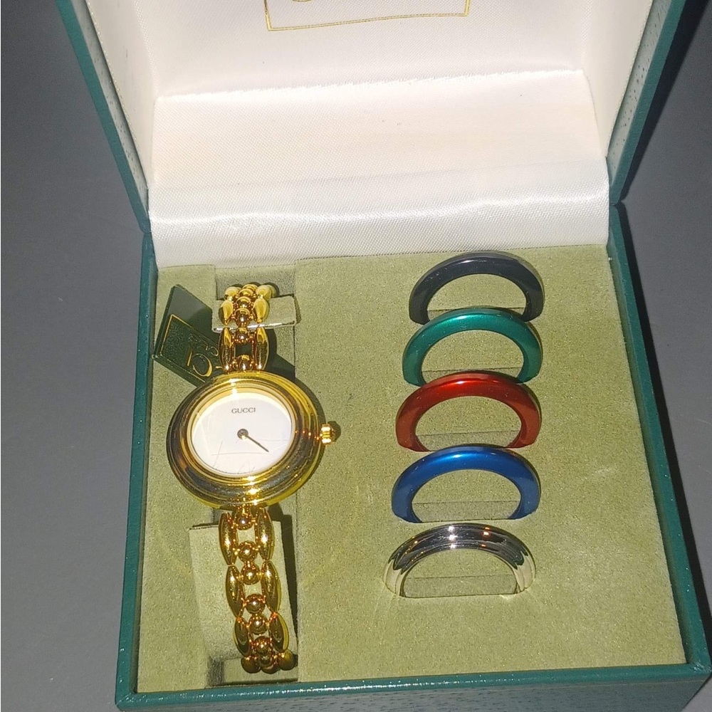 VINTAGE GUCCI WATCH